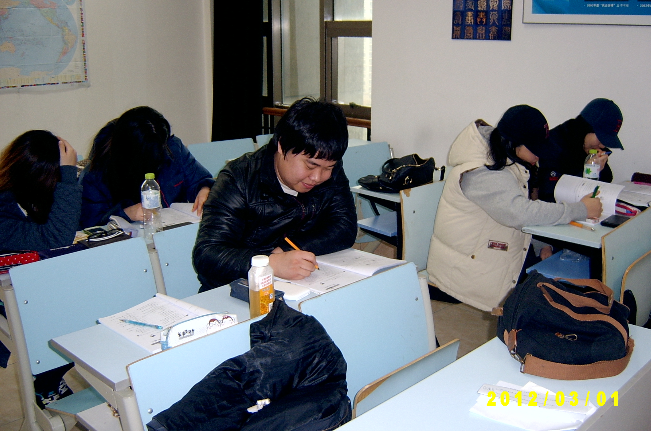 절강 공대 수업듣는 장면(연출???) 게시글의 1 번째 이미지