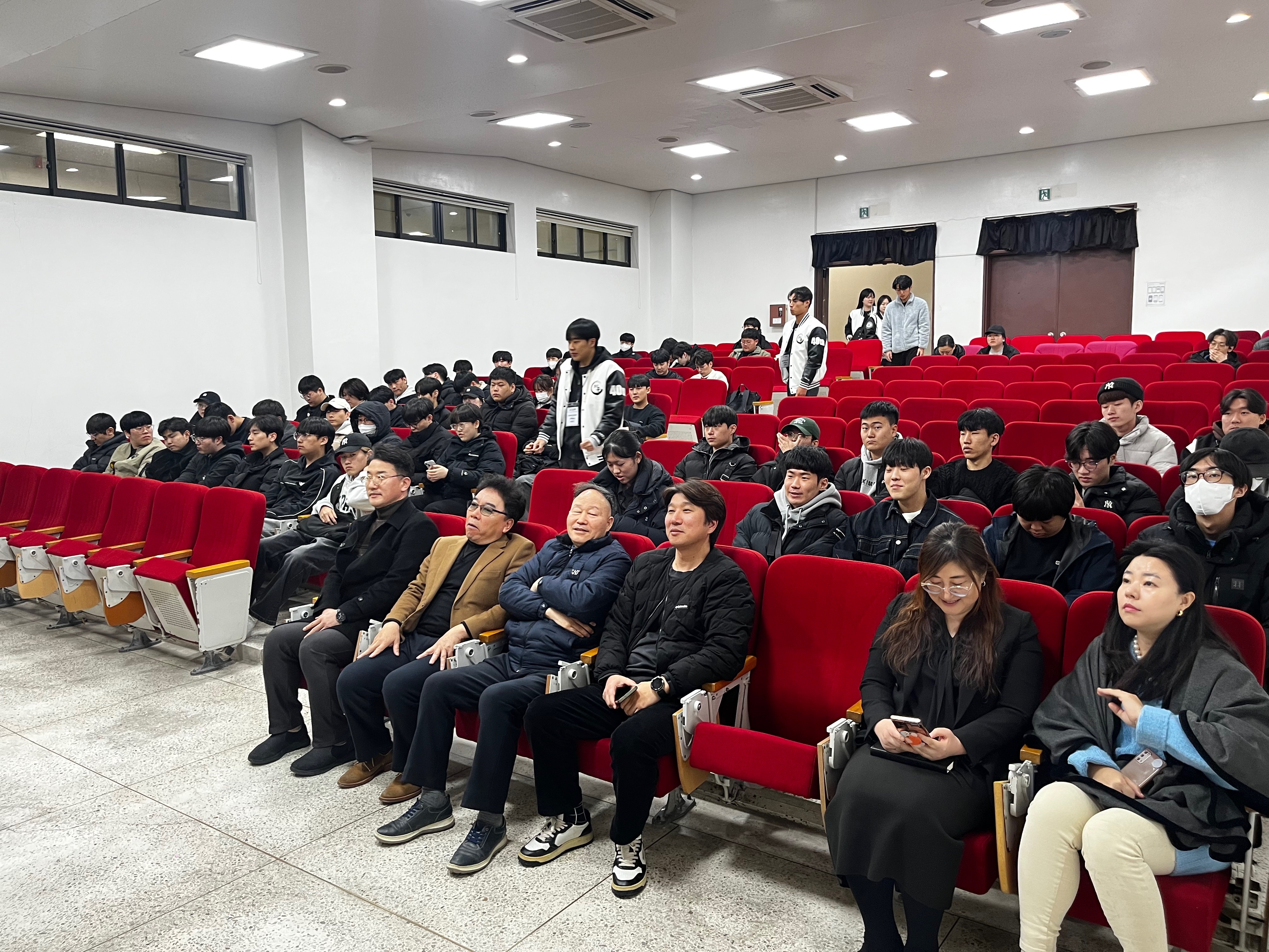 24.03.07. 2024학년도 1학기 컴퓨터공학과 공청회 게시글의 2 번째 이미지