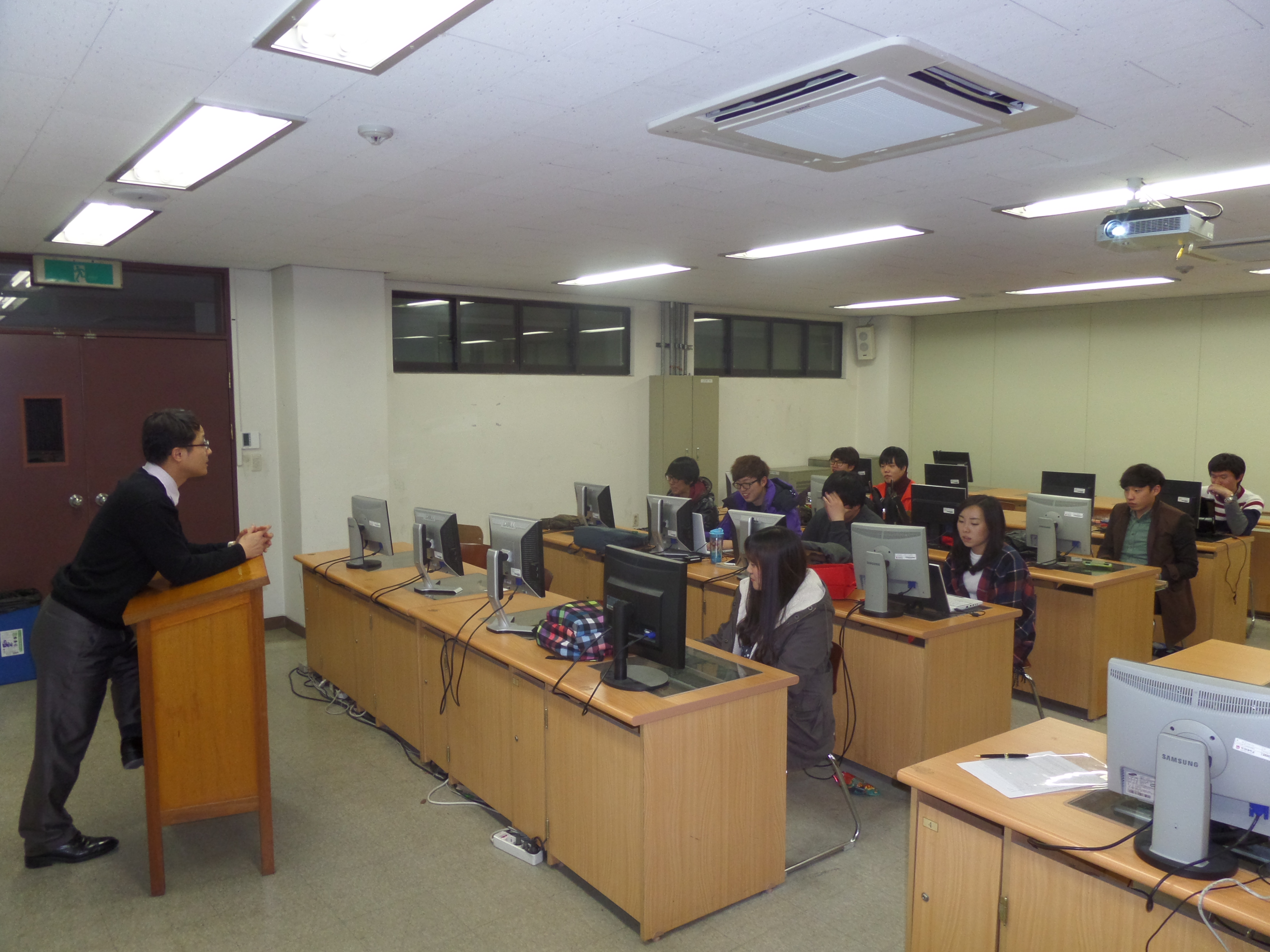 2013 전자공학과 실습심화특강 게시글의 2 번째 이미지