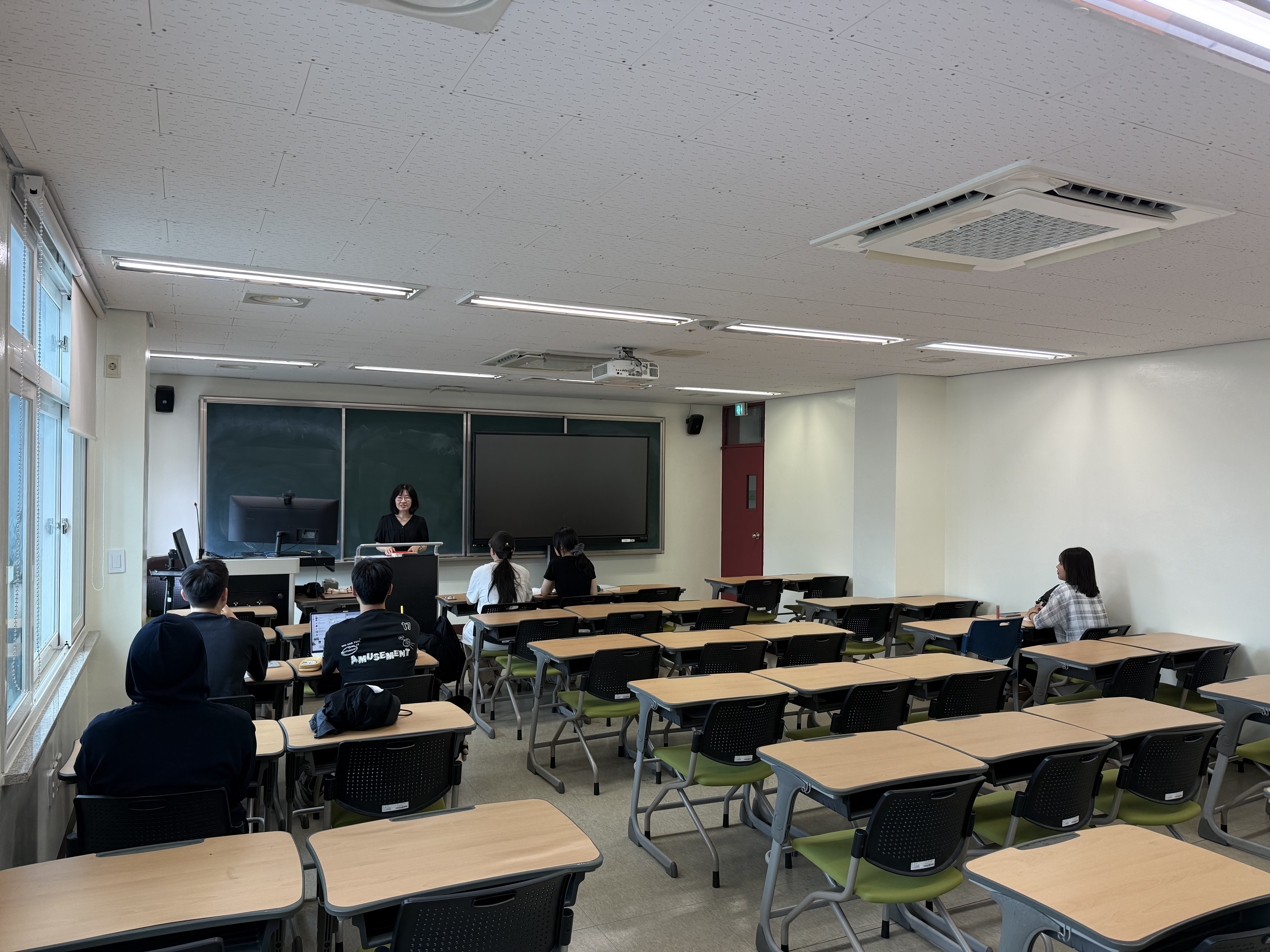 2026학년도 여름방학 전공 심화 과정 특강 게시글의 2 번째 이미지