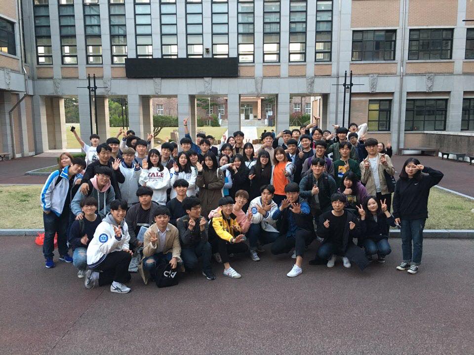 2018. 4. 16 교내 봉사활동 게시글의 1 번째 이미지