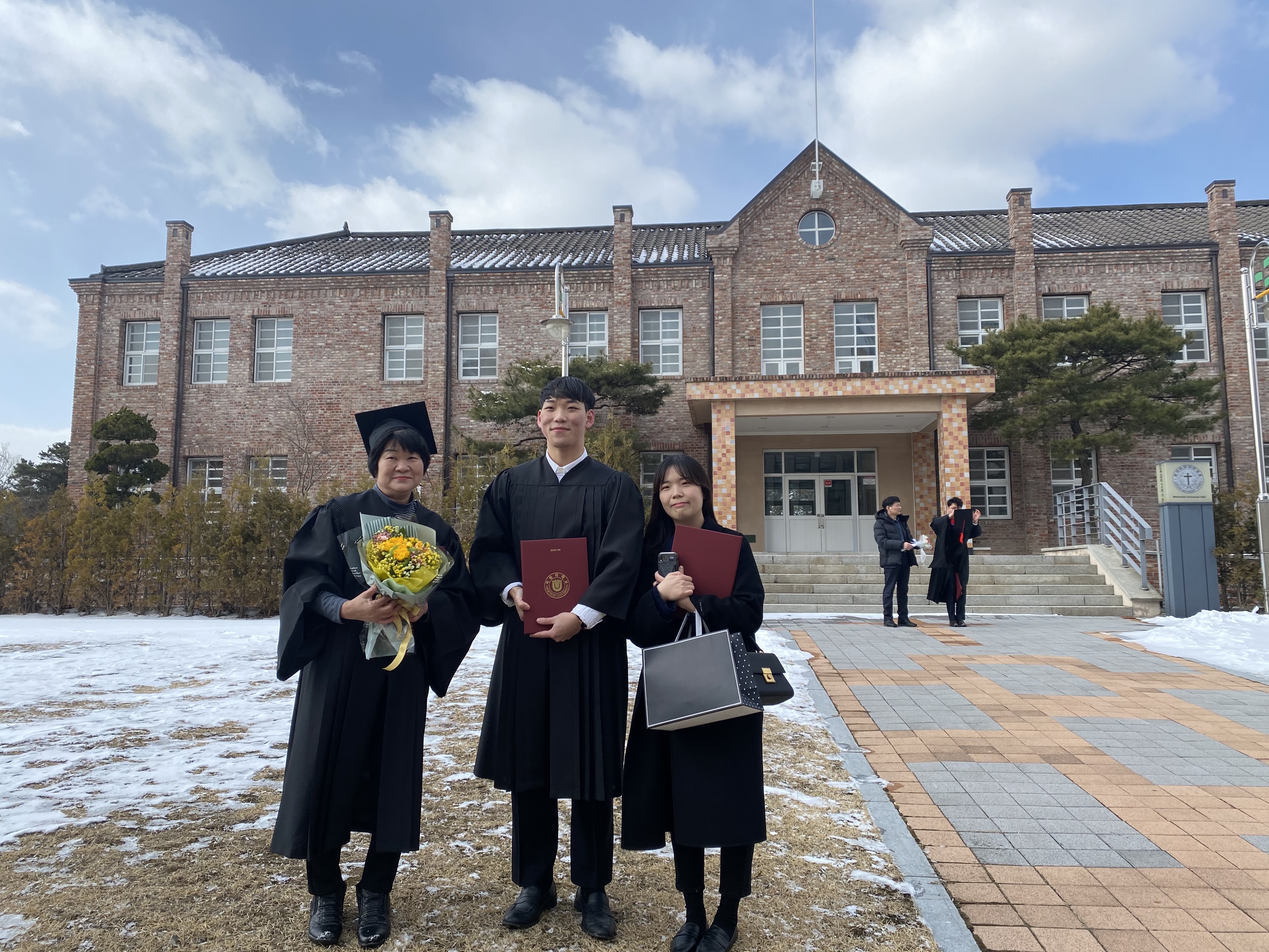 2020학년도 학위 수여식 게시글의 6 번째 이미지