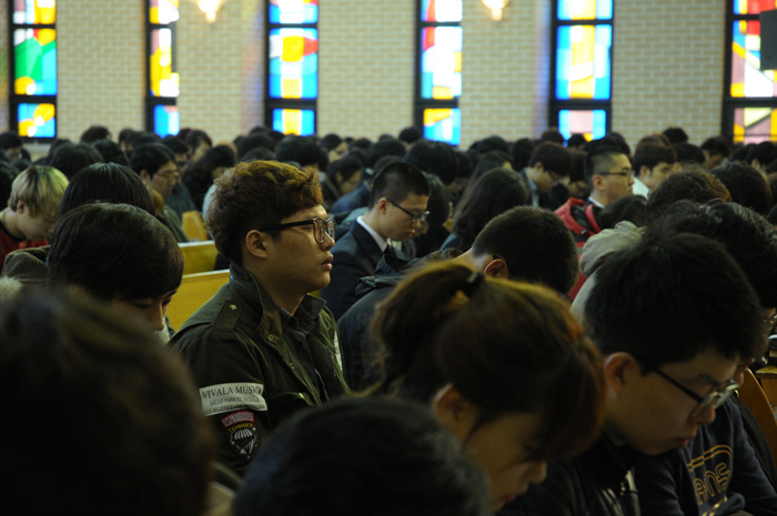 2013-1학기 개강채플 (성만찬) 게시글의 8 번째 이미지