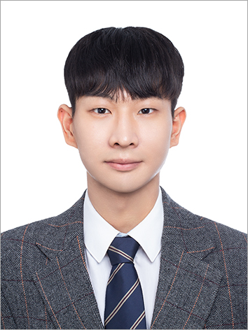 김현지(14학번) 졸업생 사진