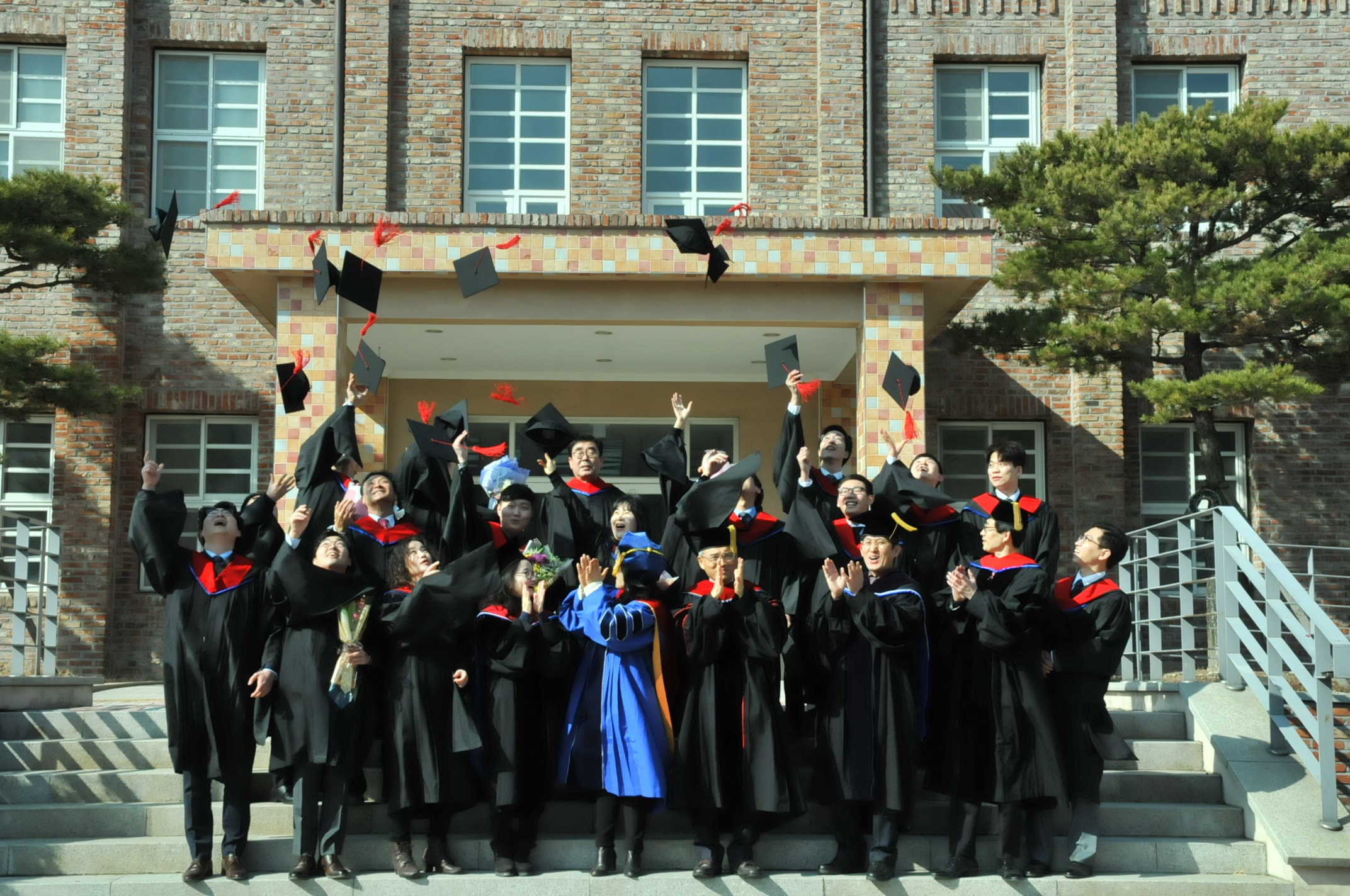 2017학년도 학위수여식 게시글의 2 번째 이미지