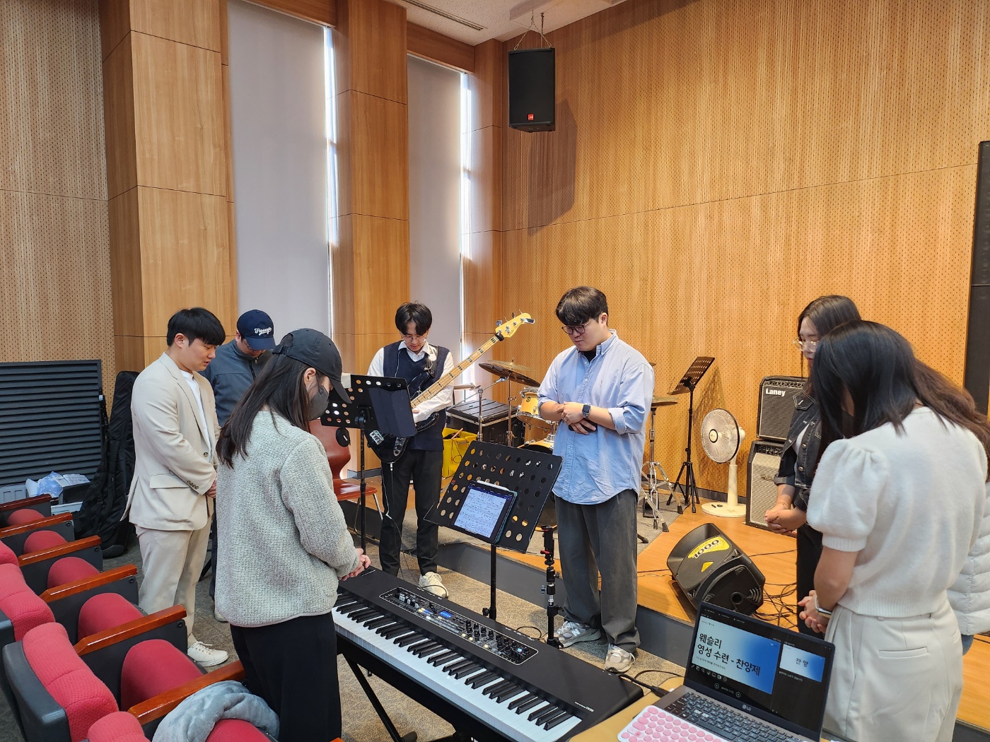 24.11.25 웨슬리영성수련 (찬양제1) 게시글의 1 번째 이미지